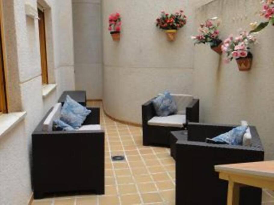 Beachside Apartment In The Centre Of El Campello Exterior photo